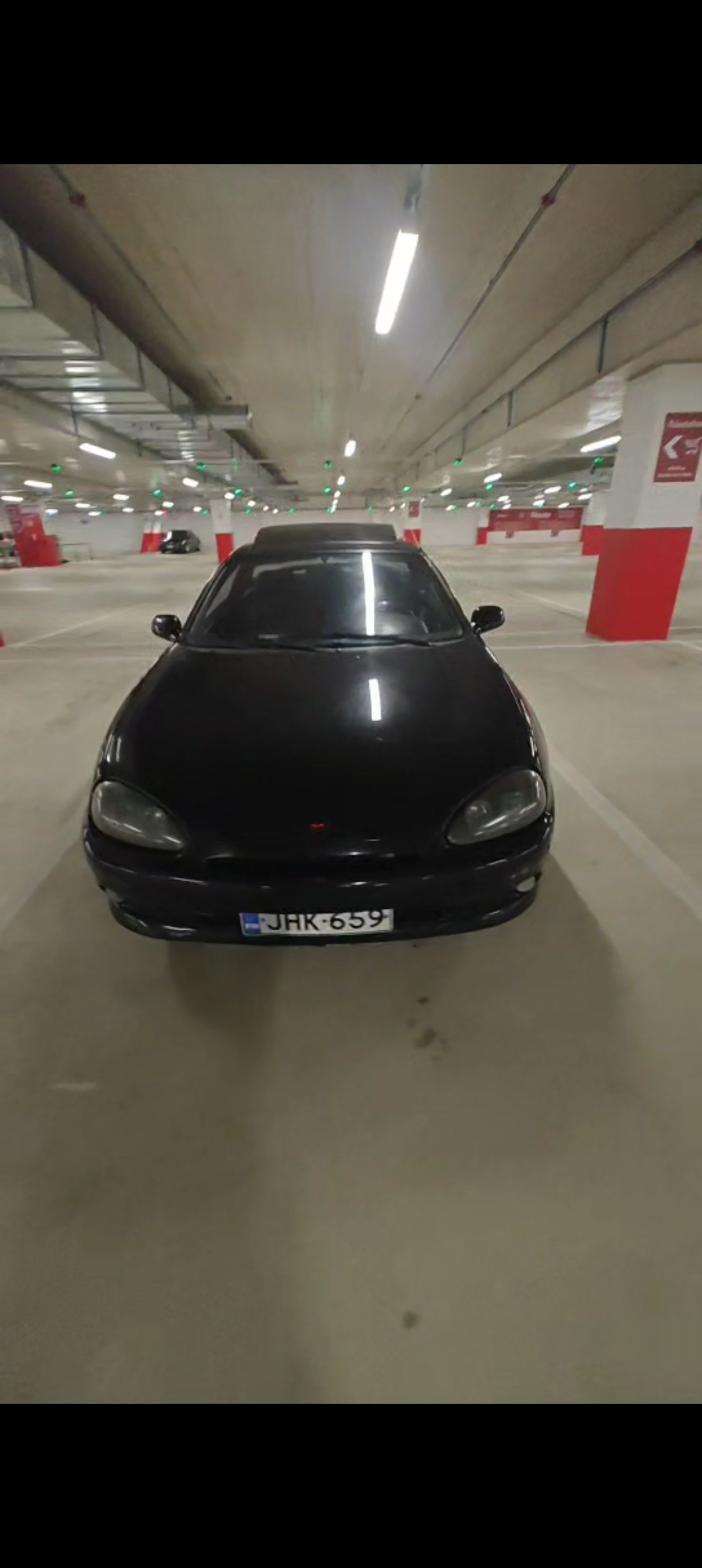 Image 4/10