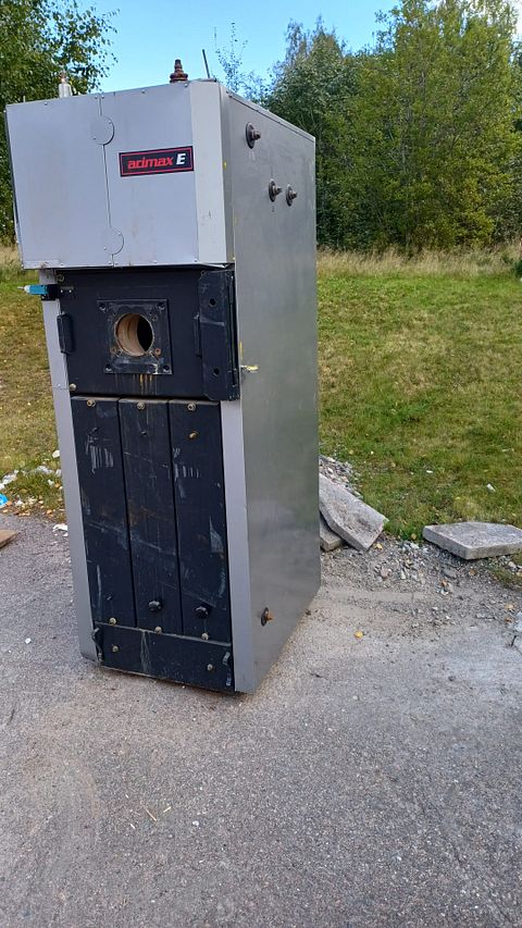 Image 2/5