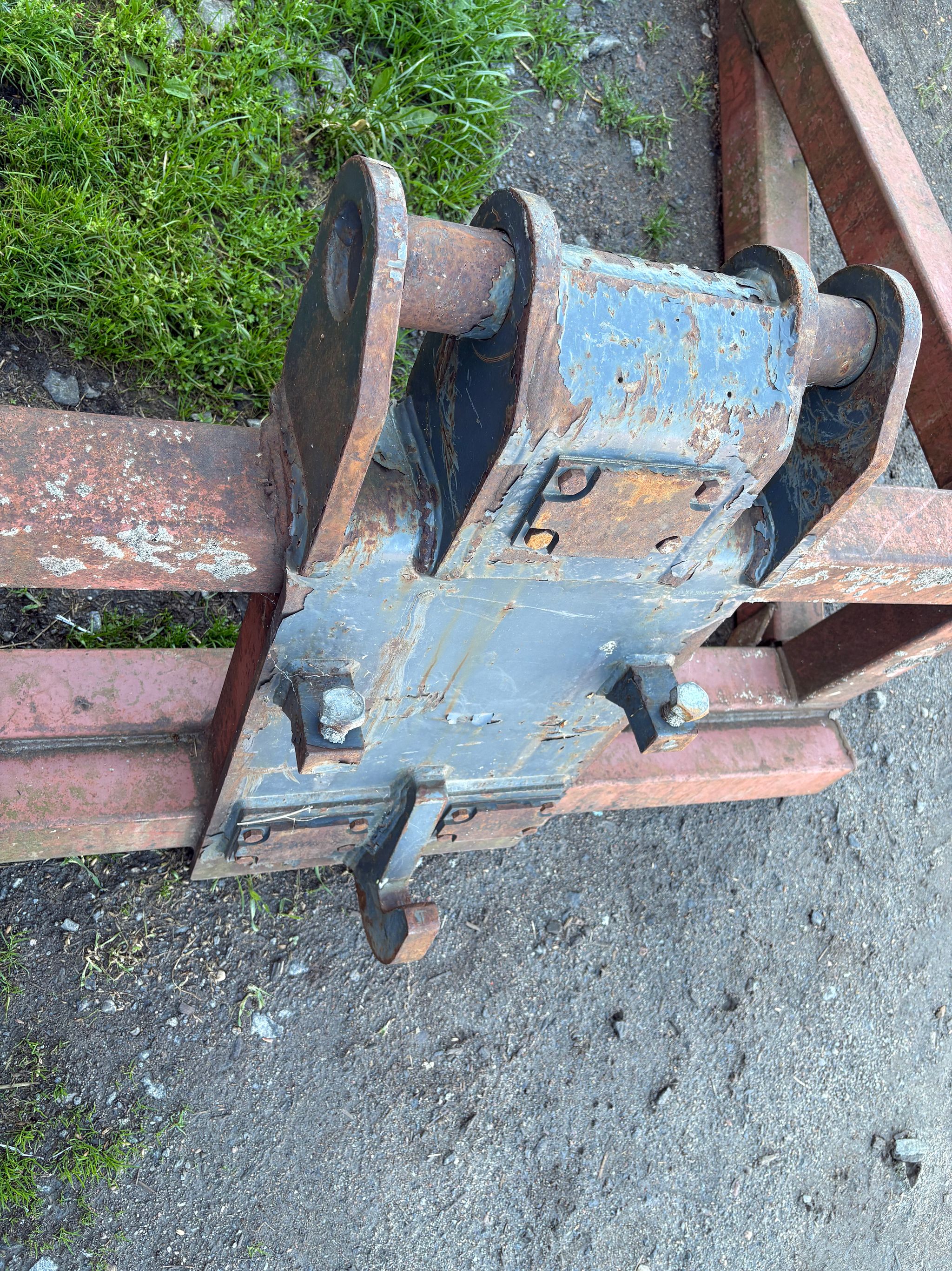 Image 3/5
