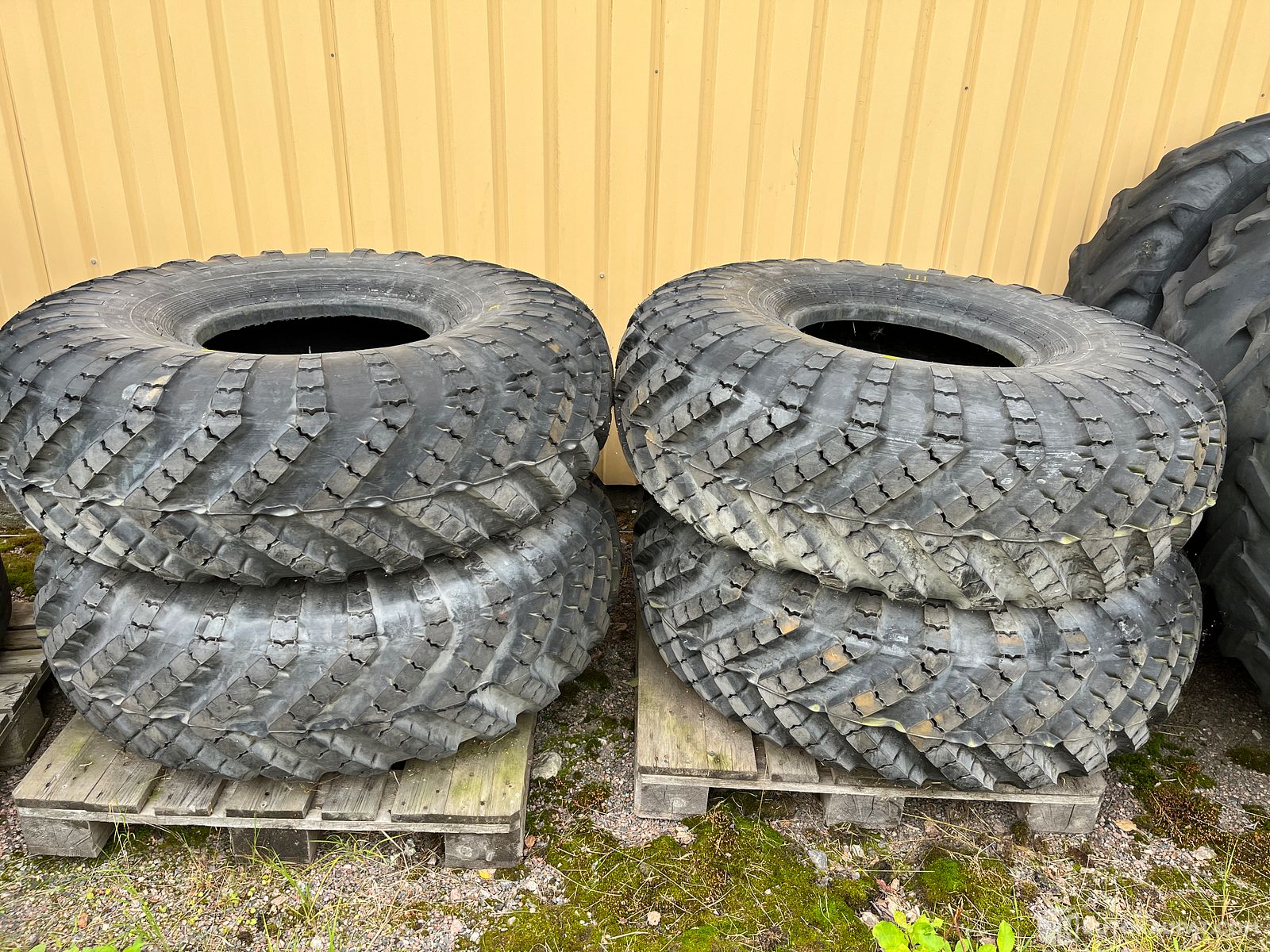 Renkaat 4 Kpl Loppi Huutokaupat renkaat-4-kpl-loppi-huutokaupat