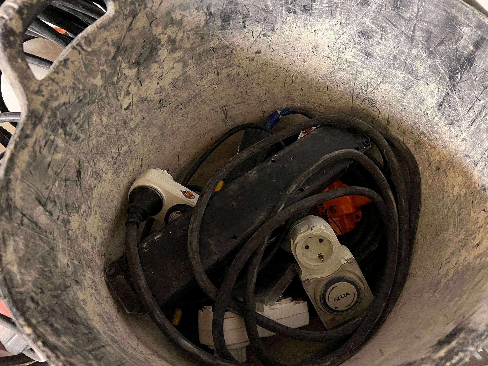 Image 8/8