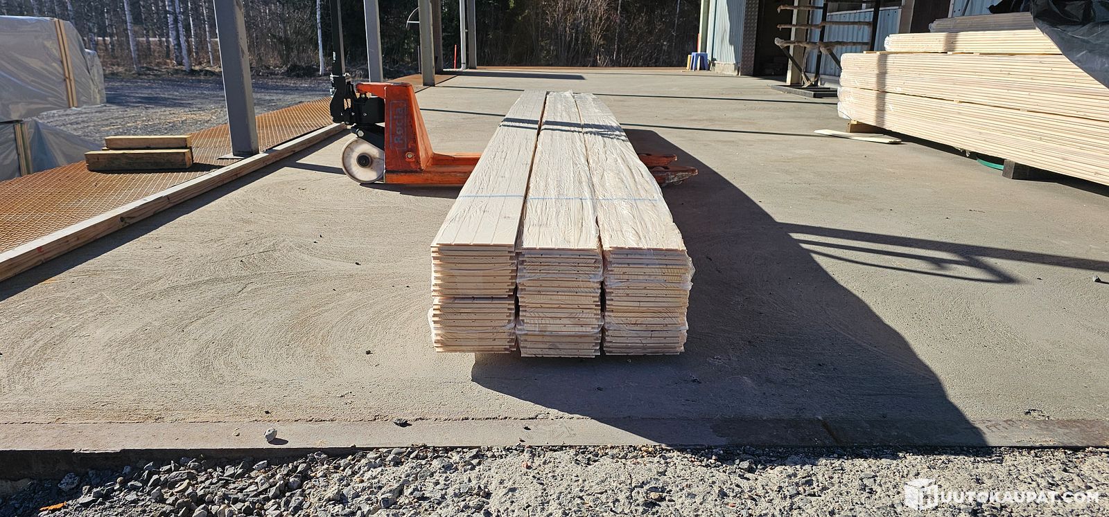 31.3m2 216m Päätypontattu kuusi sisustuspaneeli 13×145 2-laatu