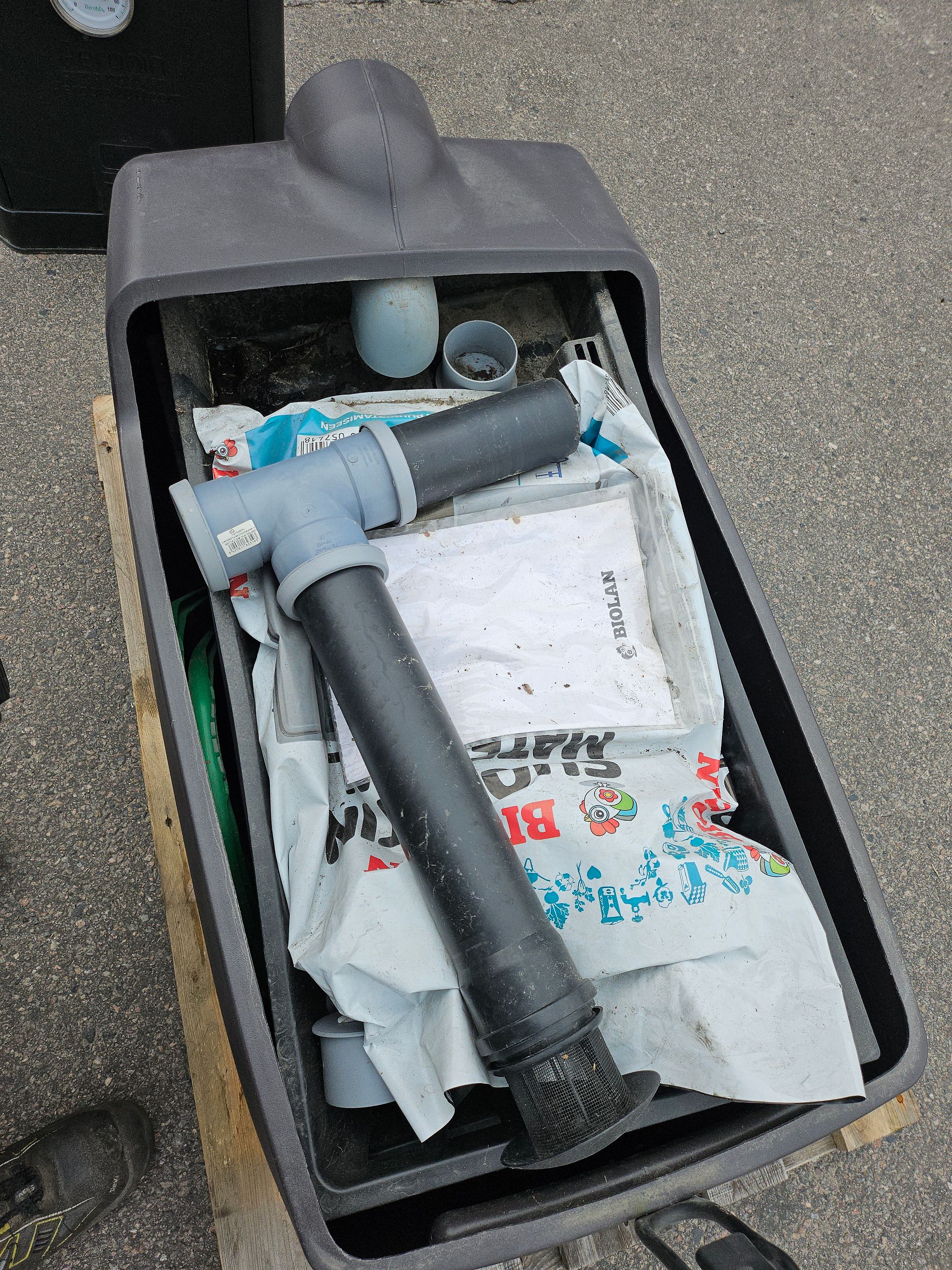 Image 4/5