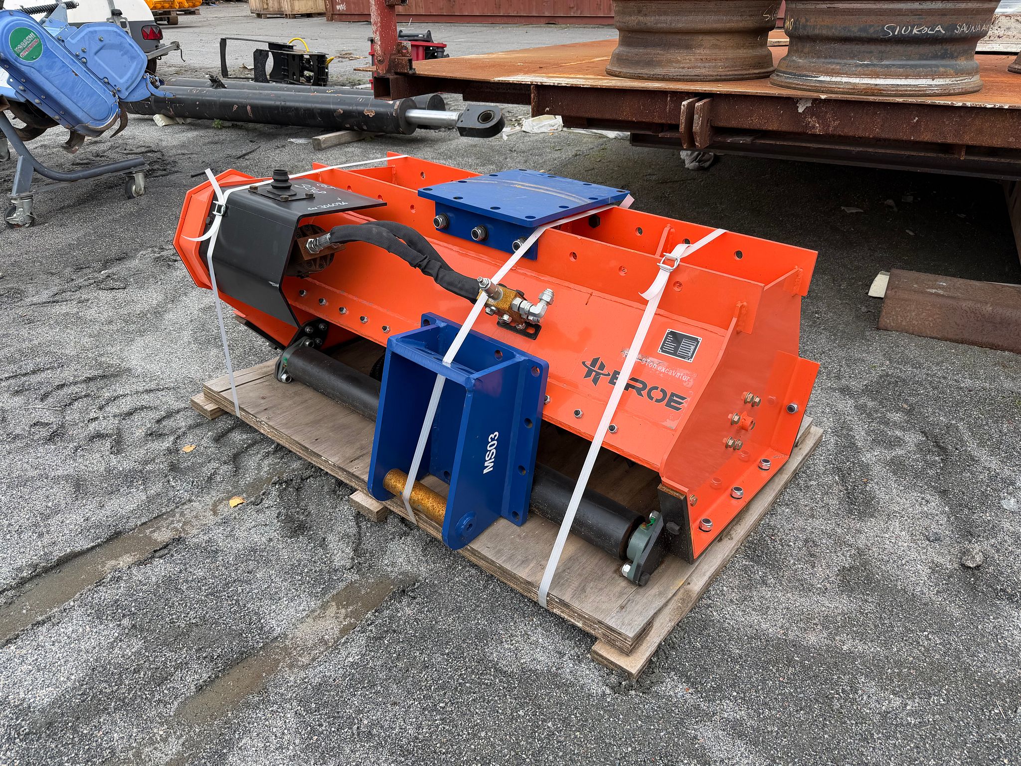 Image 1/9