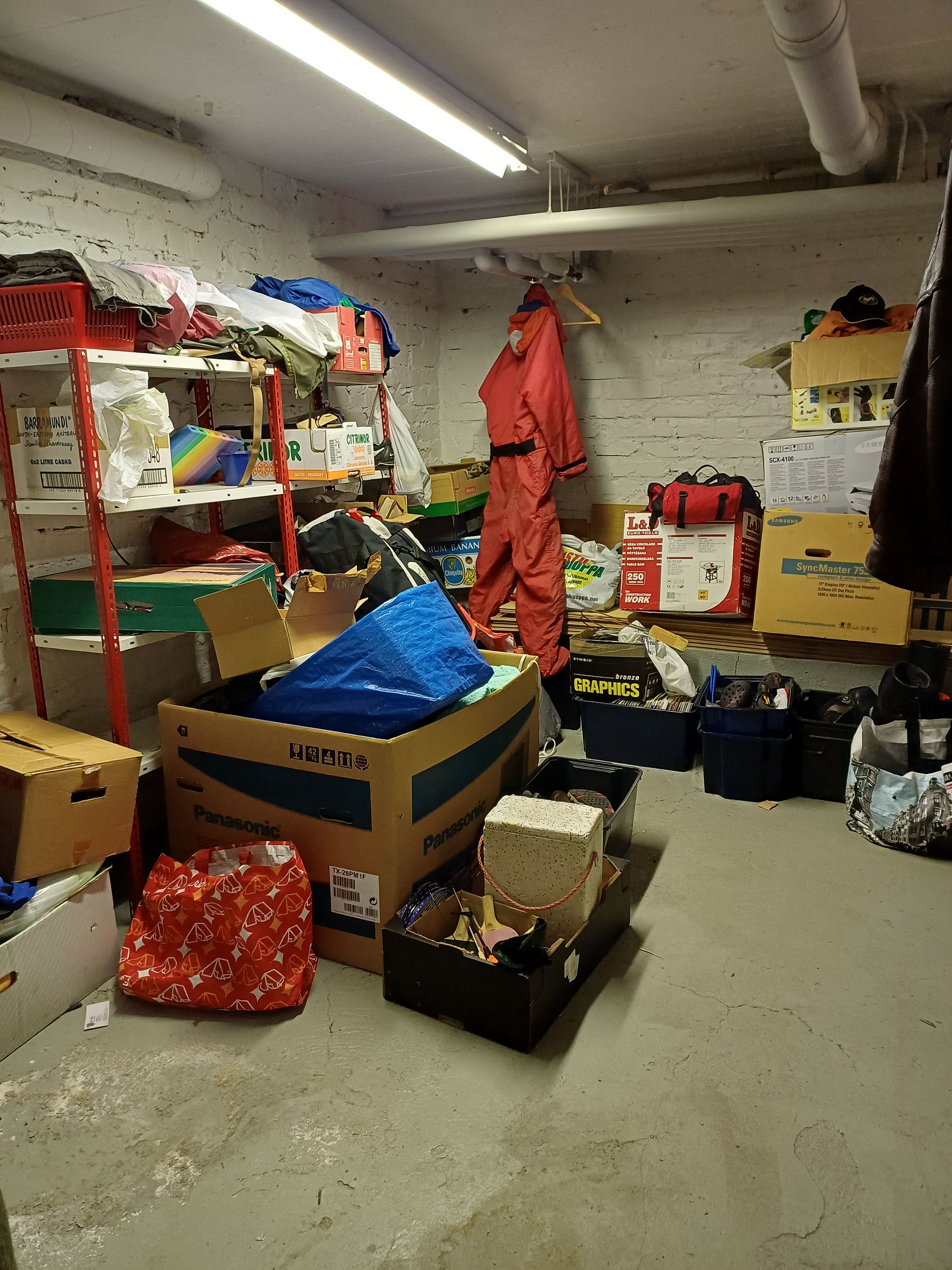 Image 5/8