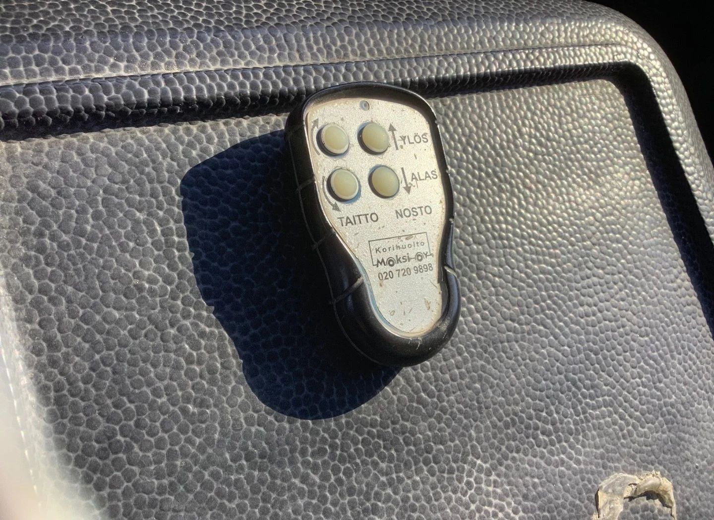 Image 11/23