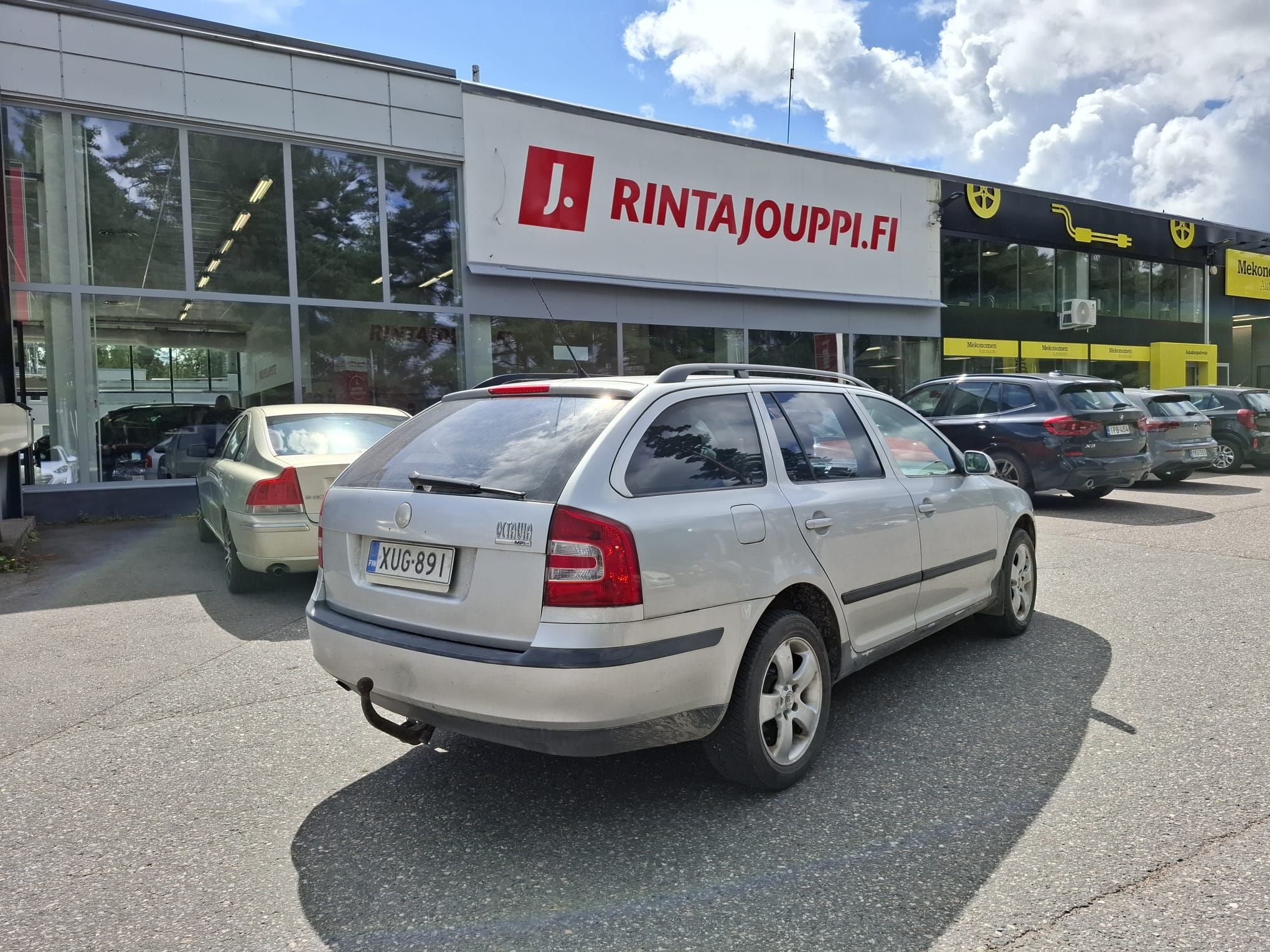Image 3/56