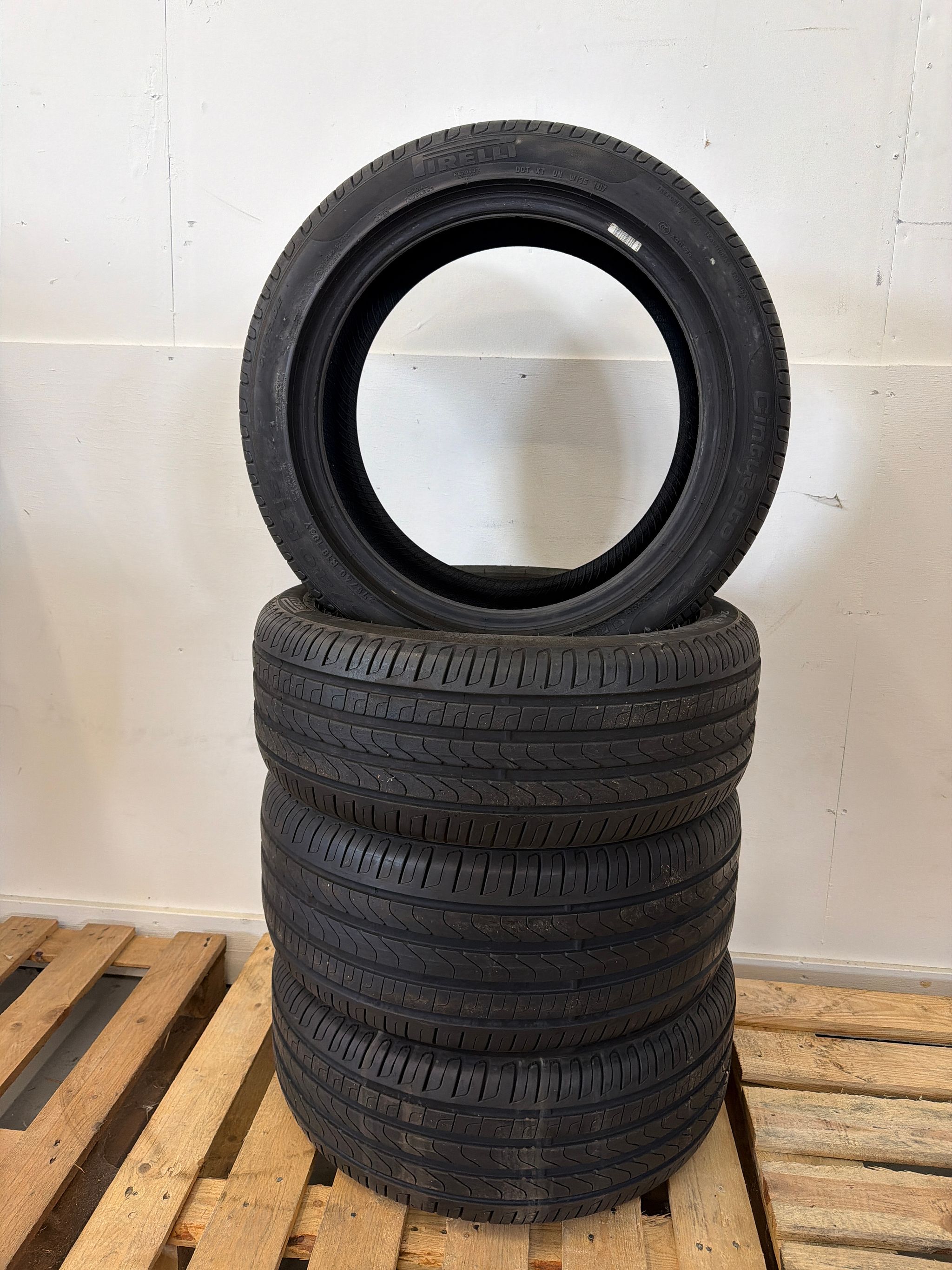 Image 1/4