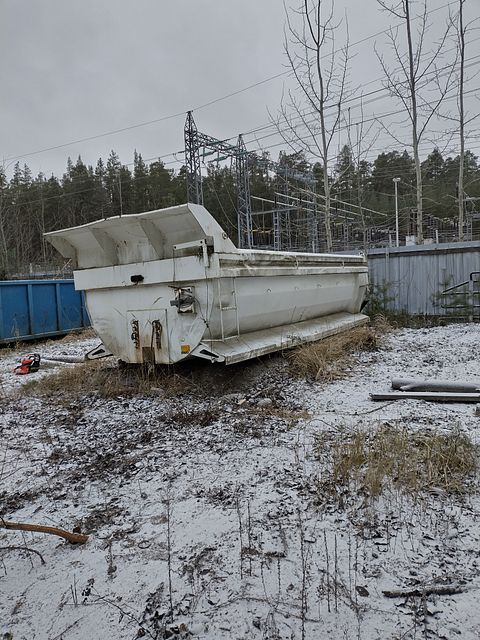 Image 1/6