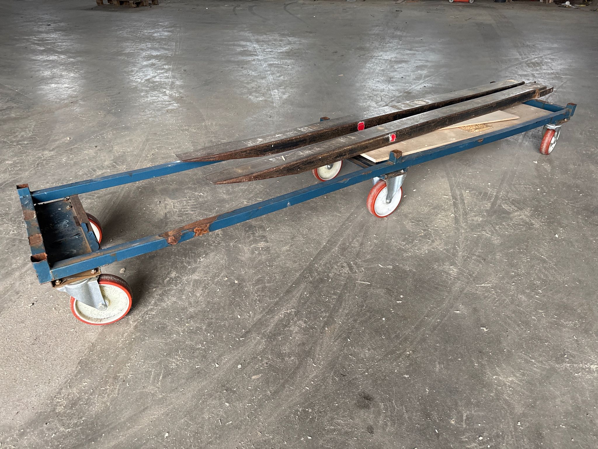 Image 11/11