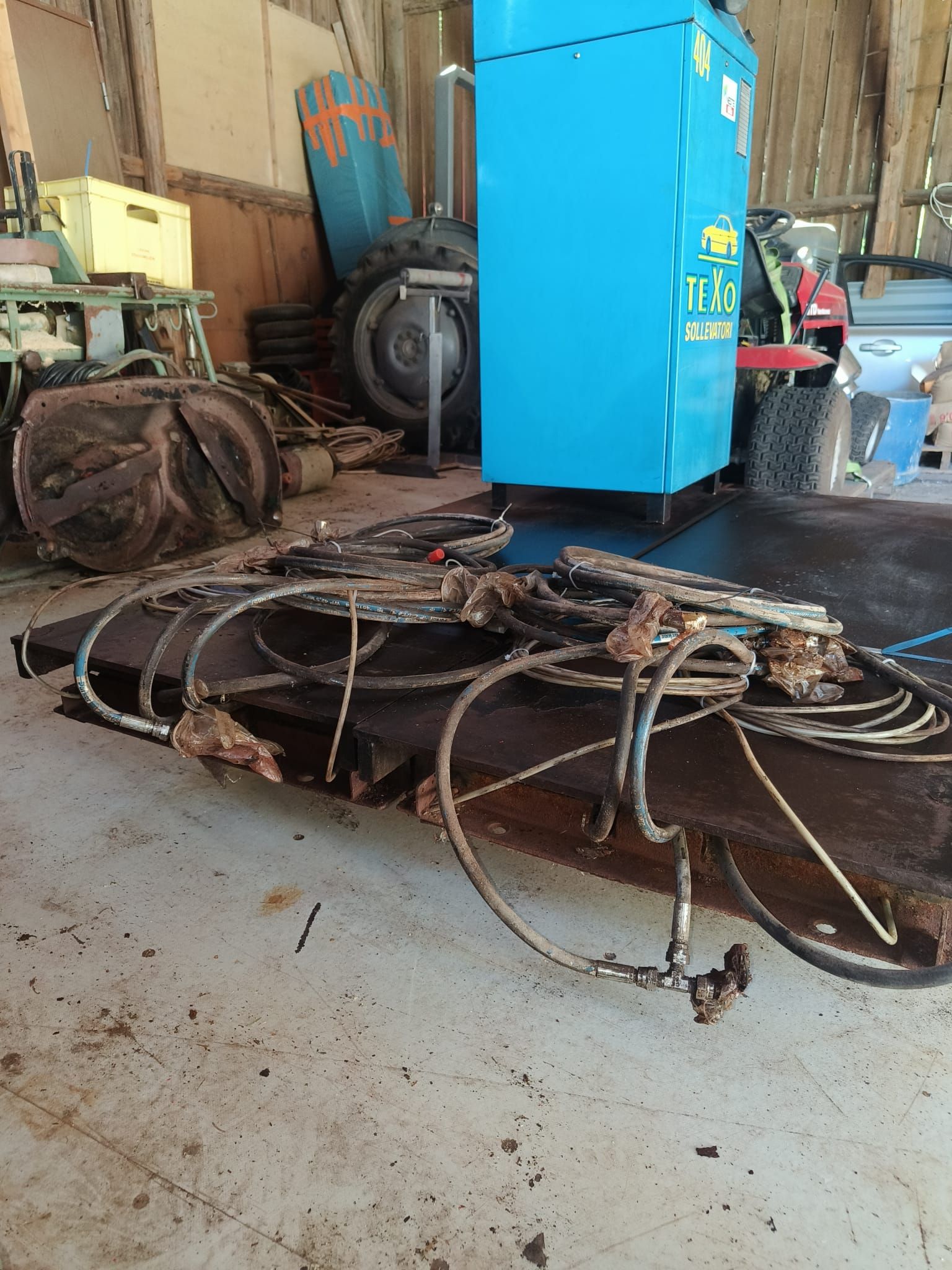 Image 3/15