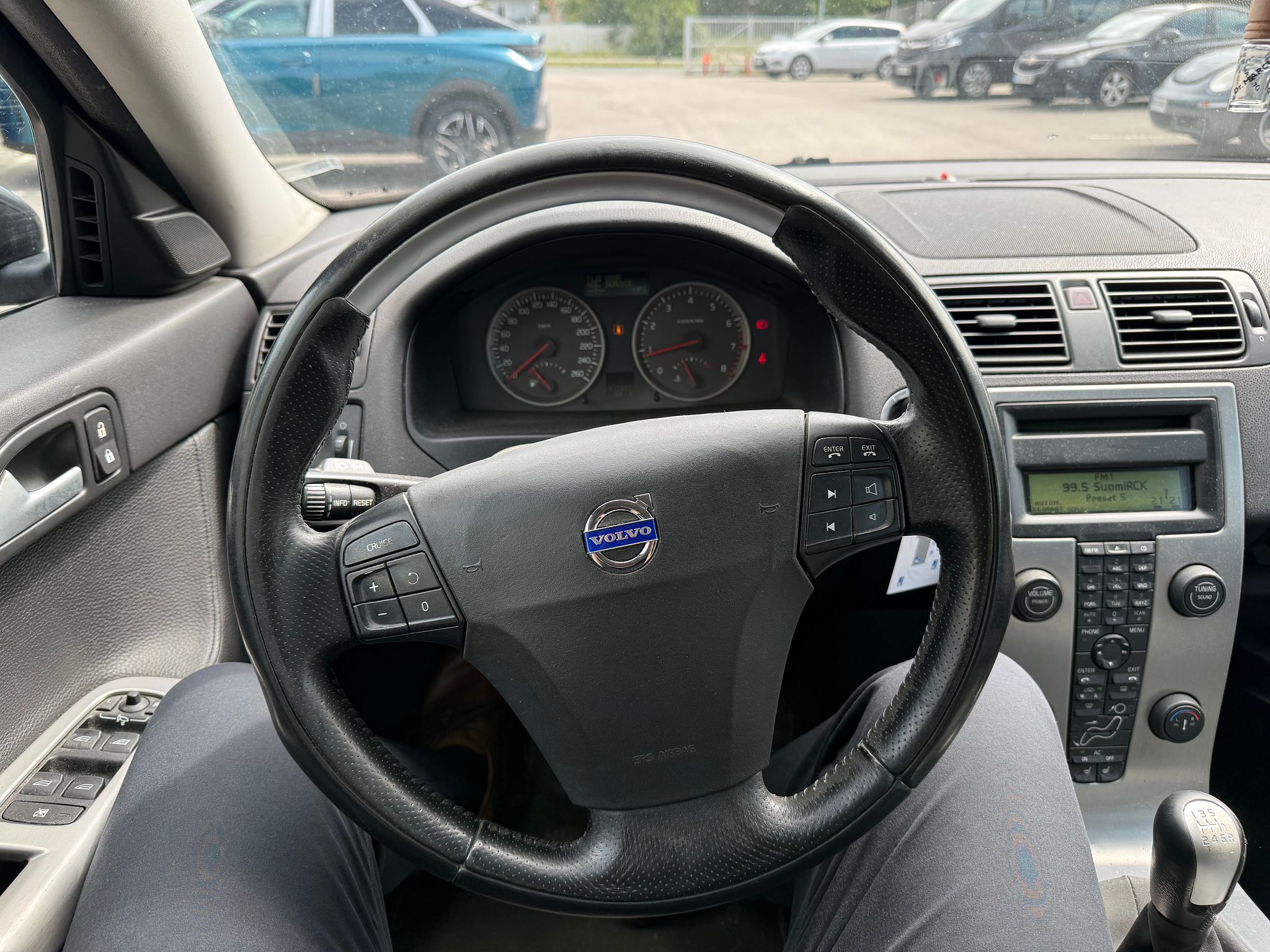 Image 24/32