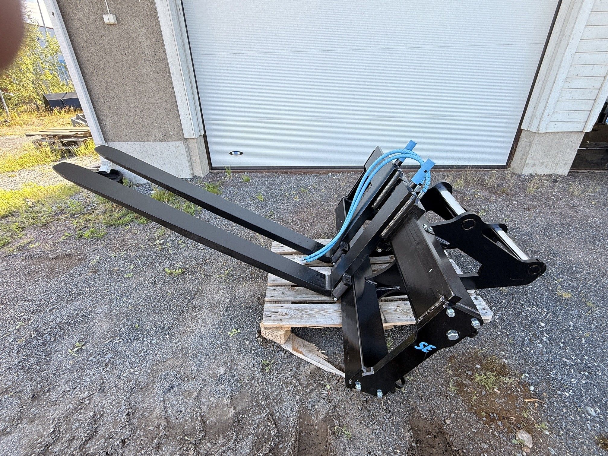 Image 1/4