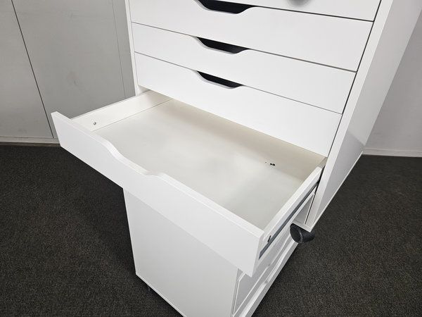 Image 10/11