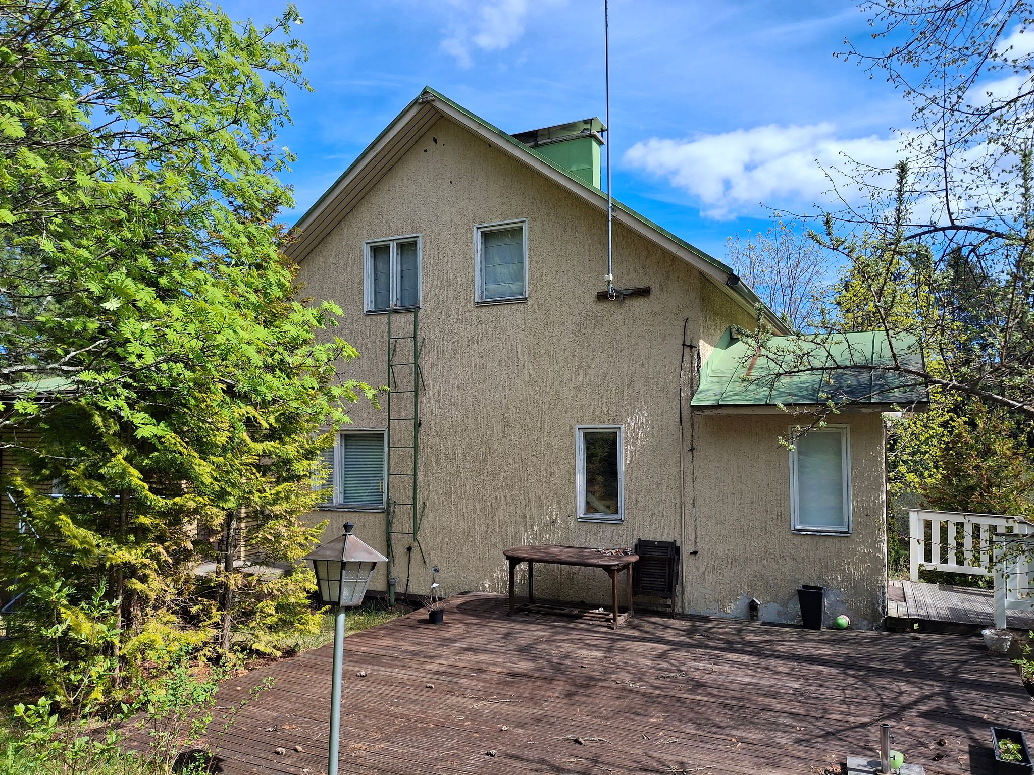 Image 6/46