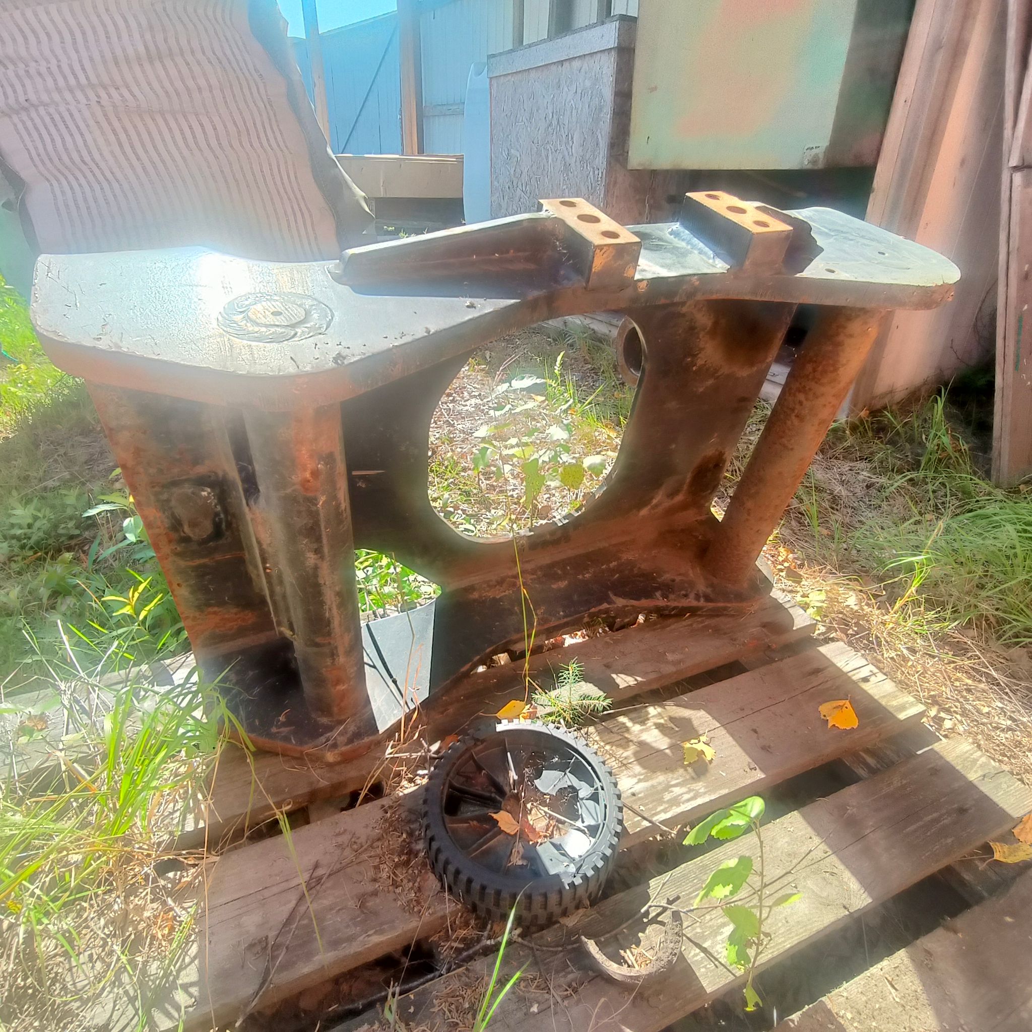 Image 3/4