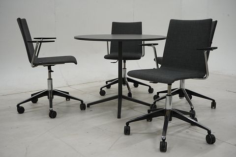 Image 1/10
