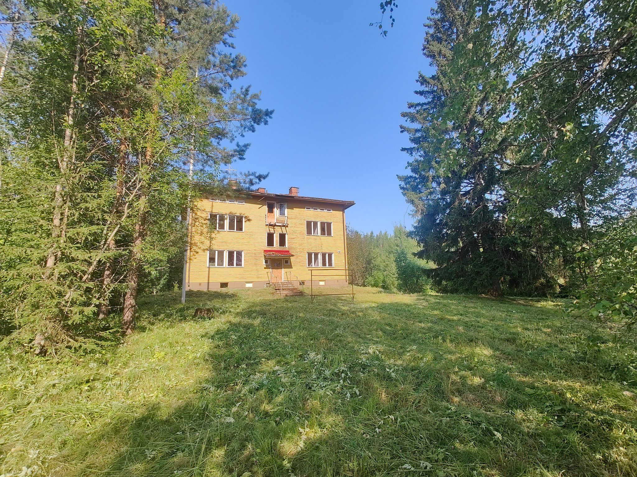 Image 12/30