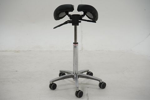 Image 3/7