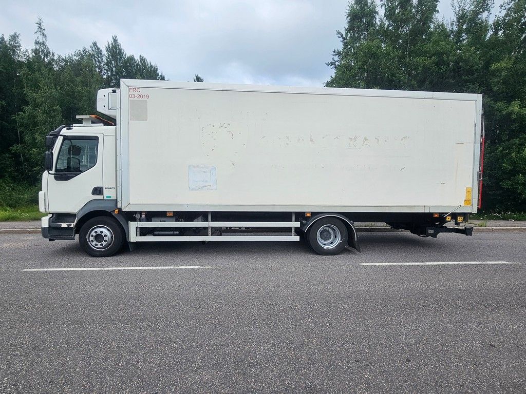 Image 3/32