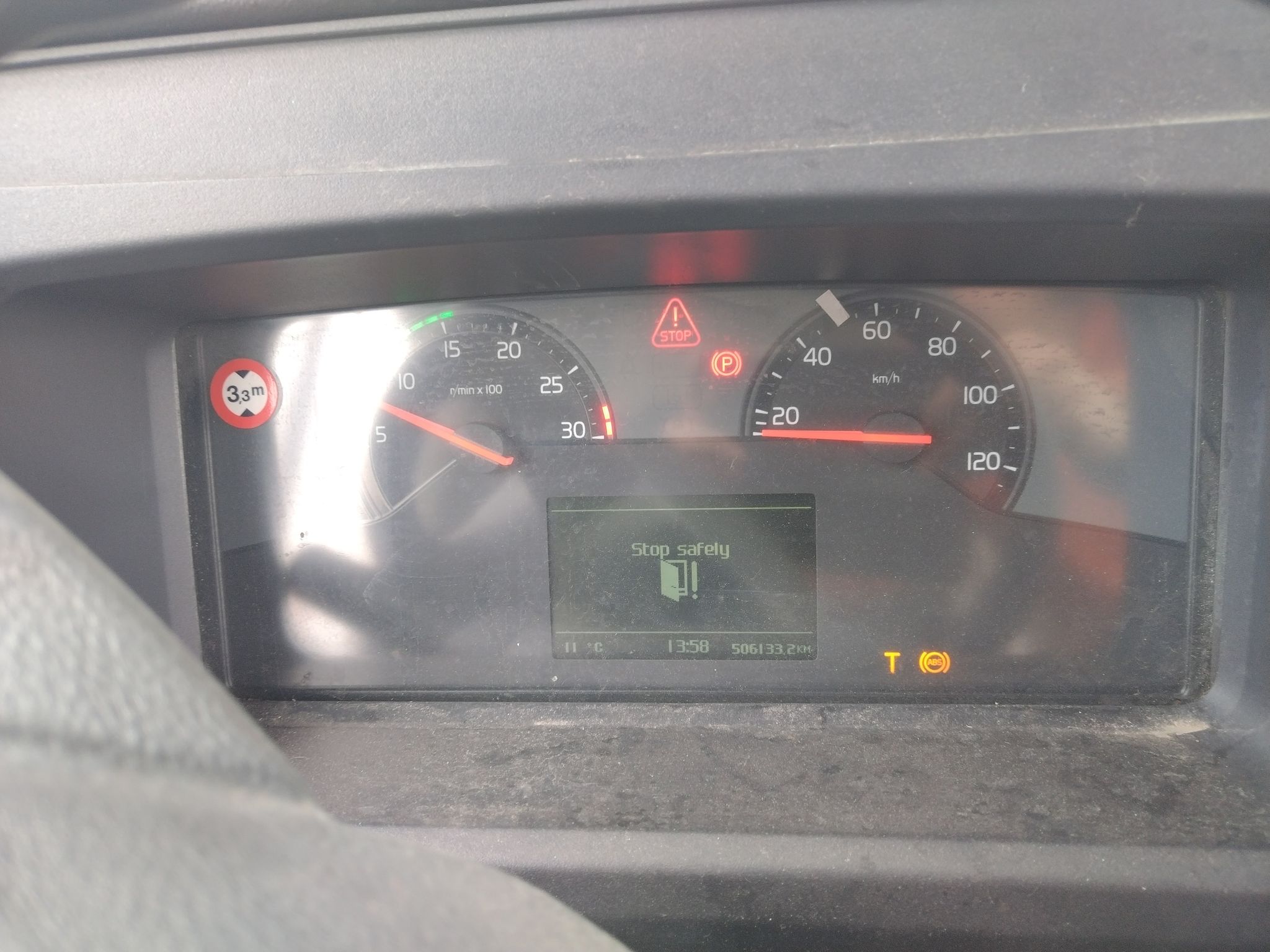 Image 8/8