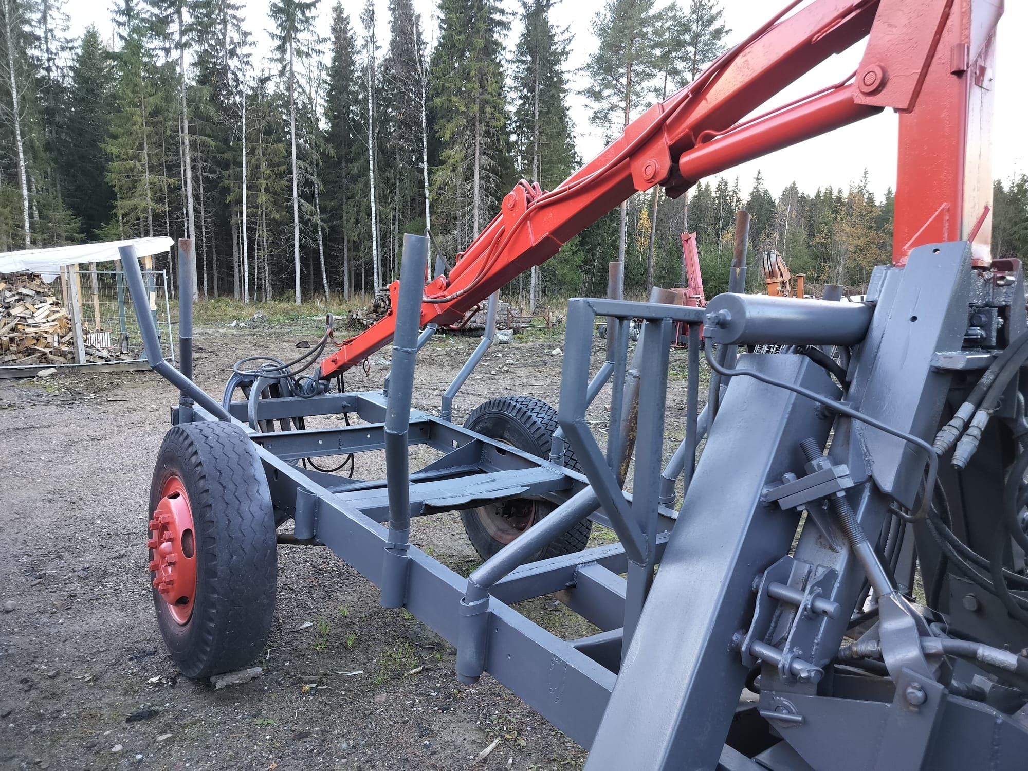 Mets koneet Huutokaupat
