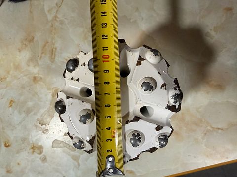 Image 4/17
