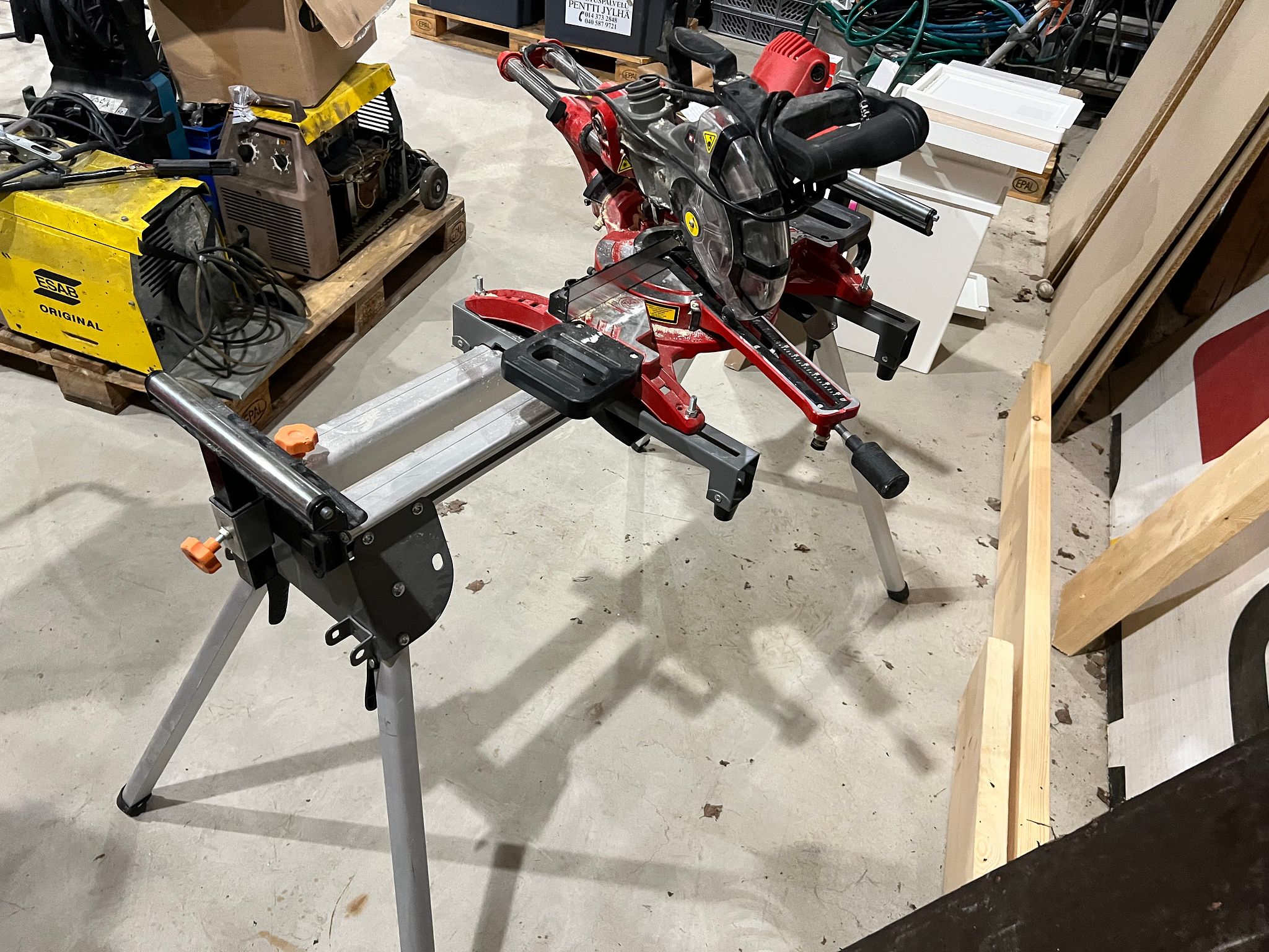 Image 6/10
