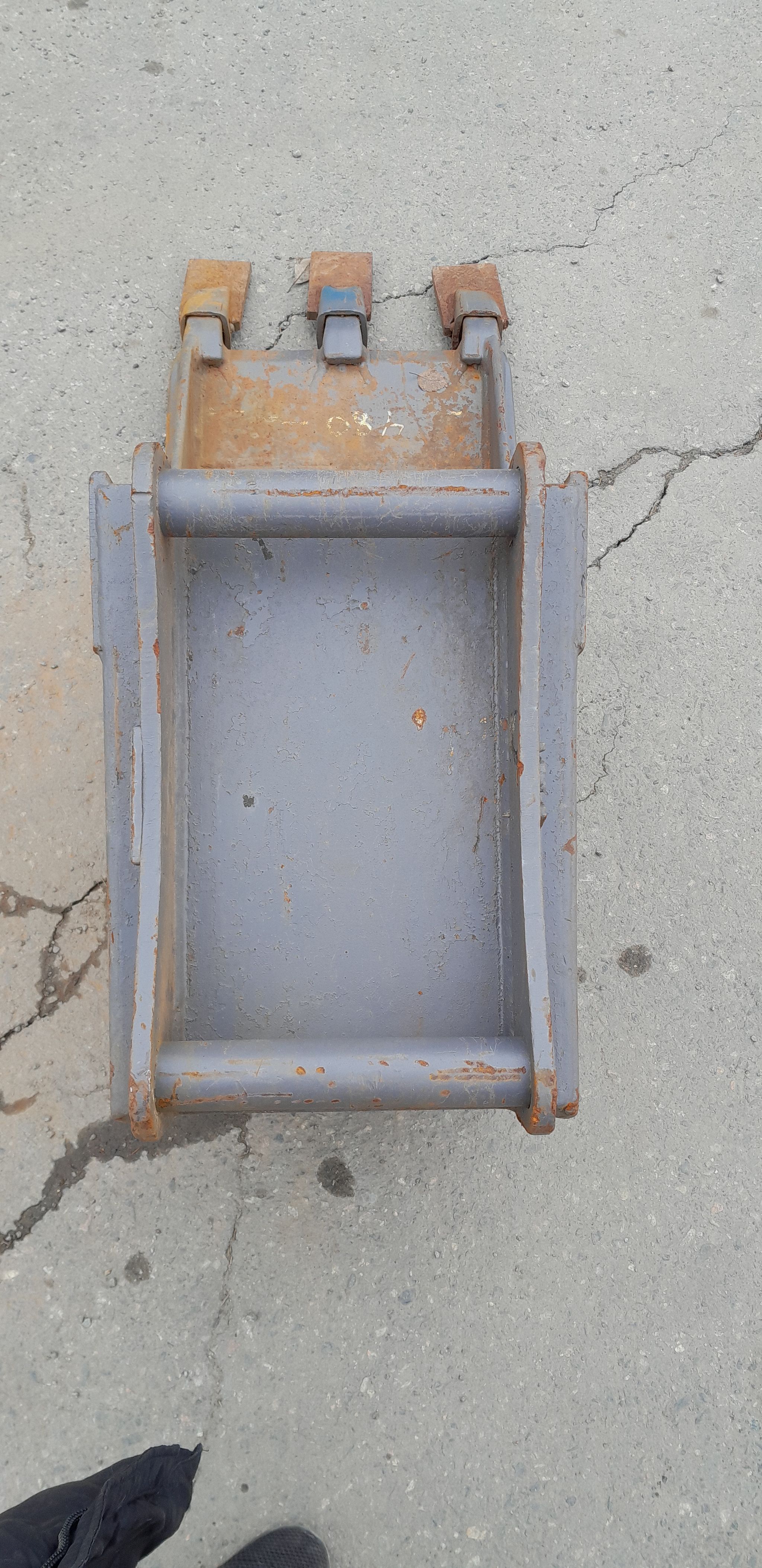 Image 3/4