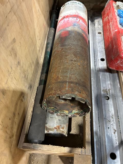 Image 4/7