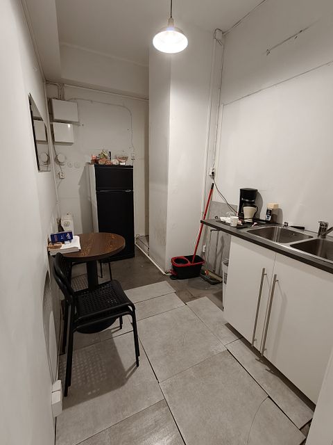Image 11/19
