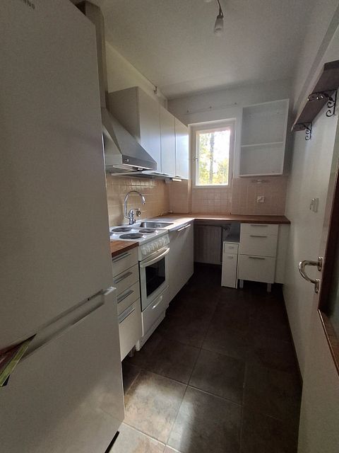 Image 4/12