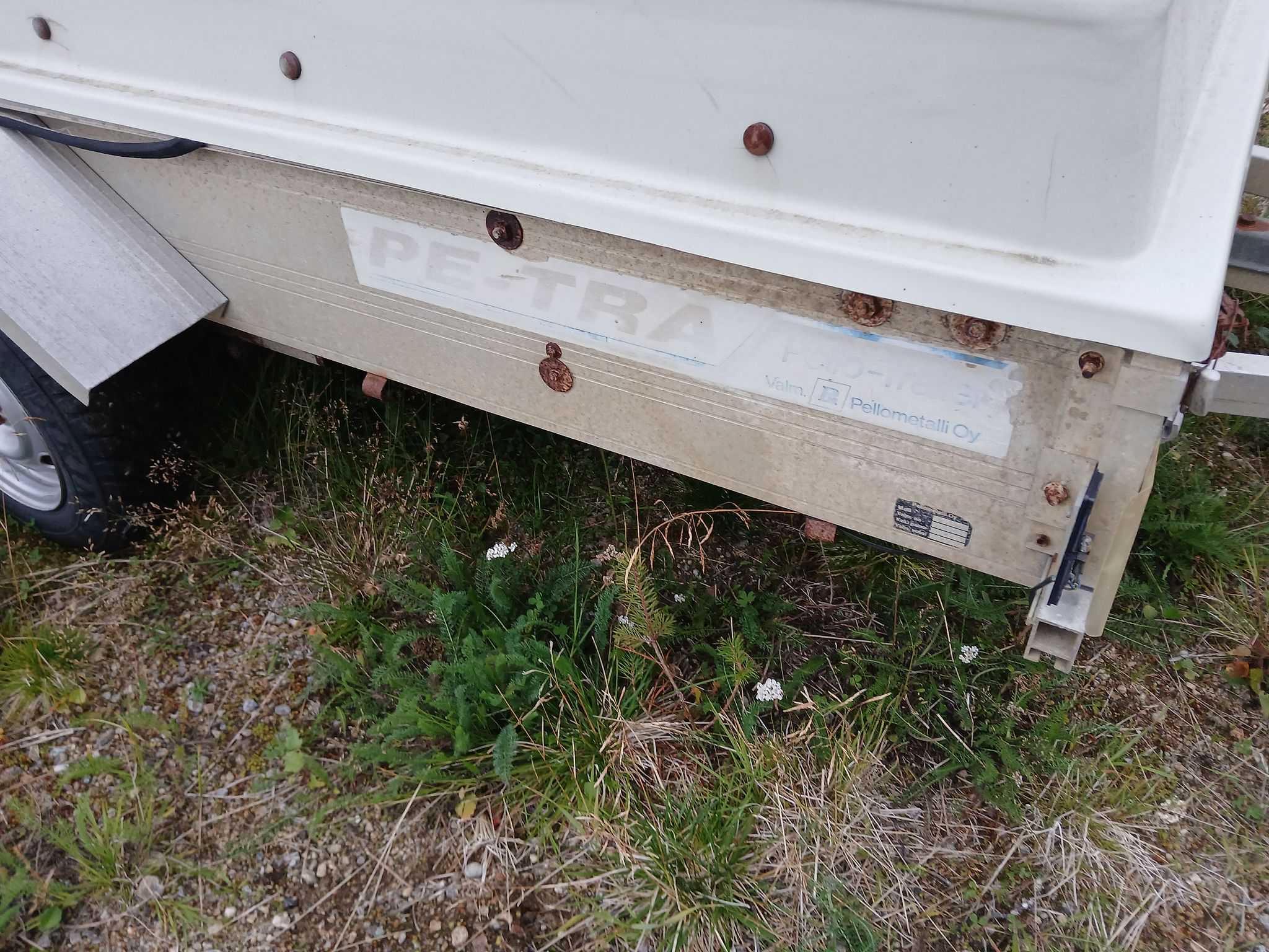 Image 2/5