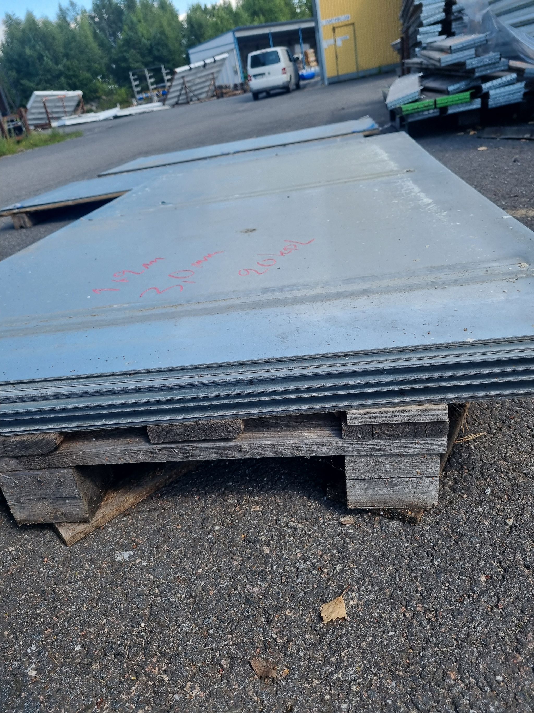 Image 6/7
