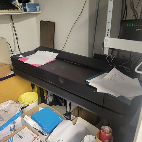 Image 1/4