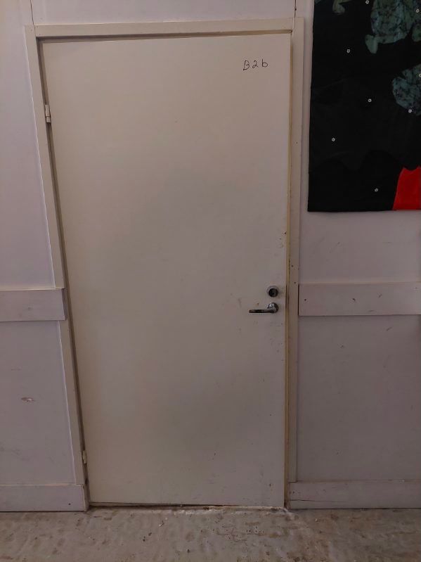 Image 7/10