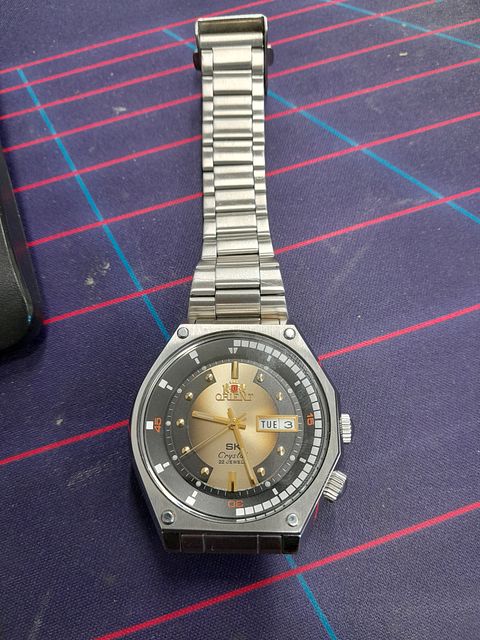 Image 2/4