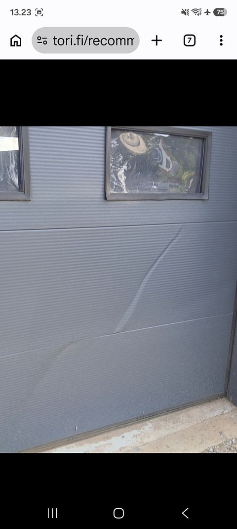 Image 3/4