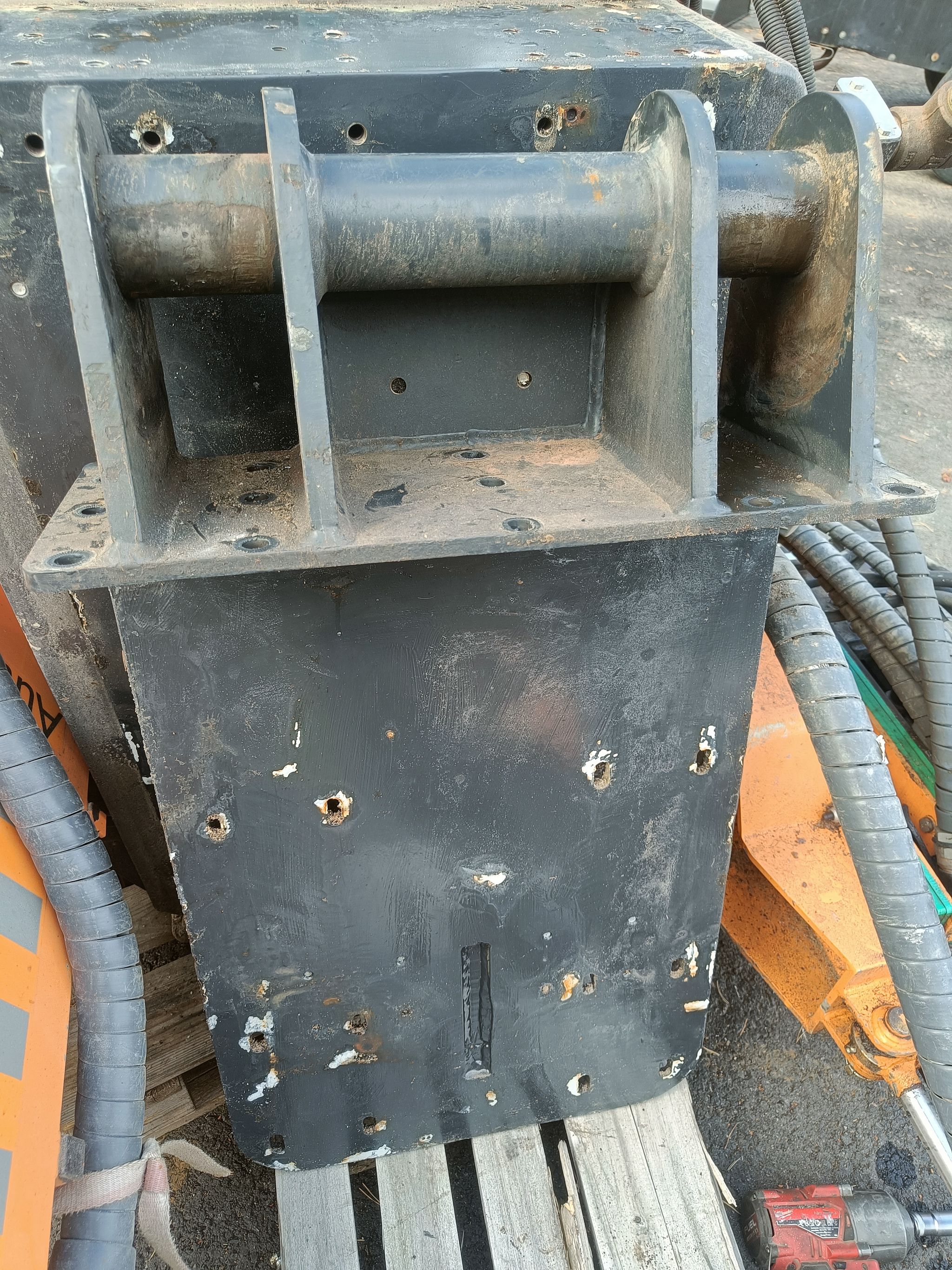 Image 3/3