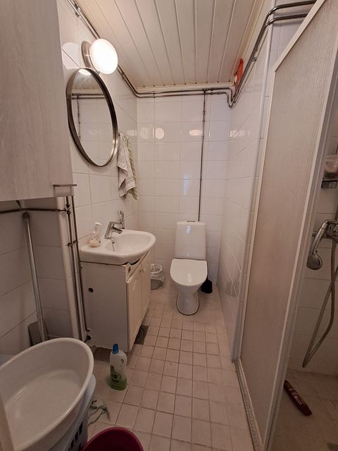 Image 11/23