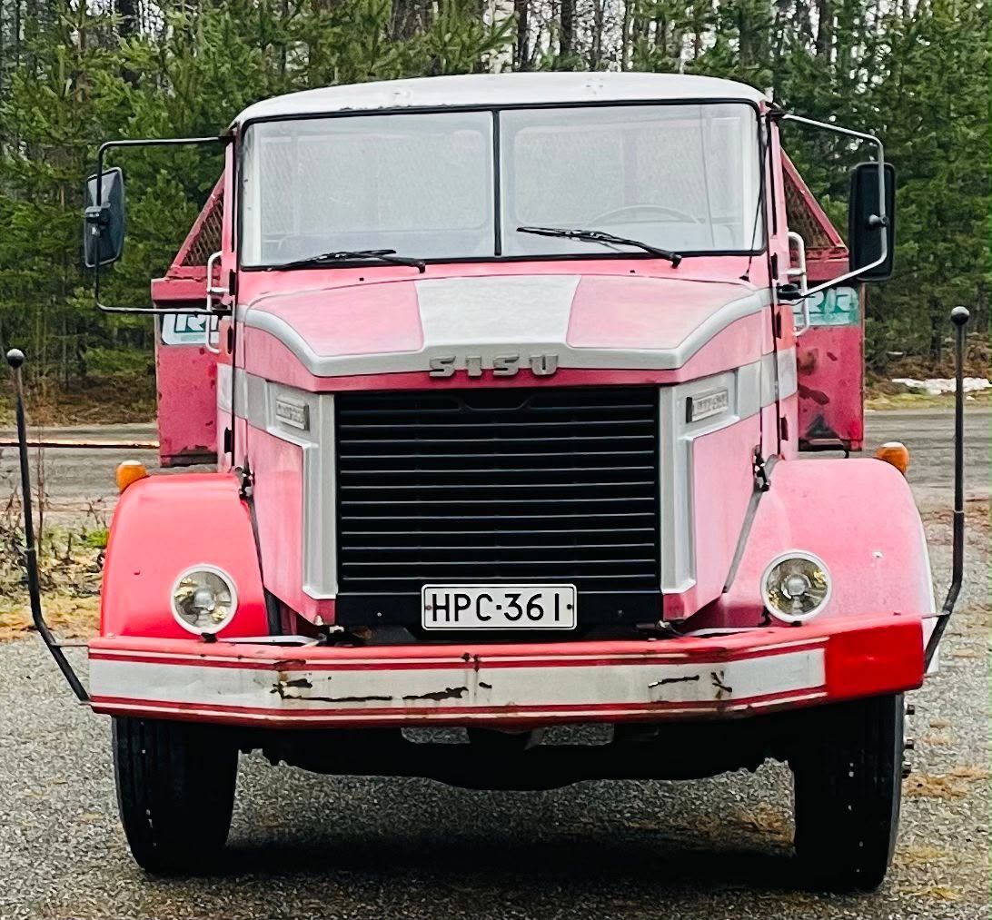 Image 1/10