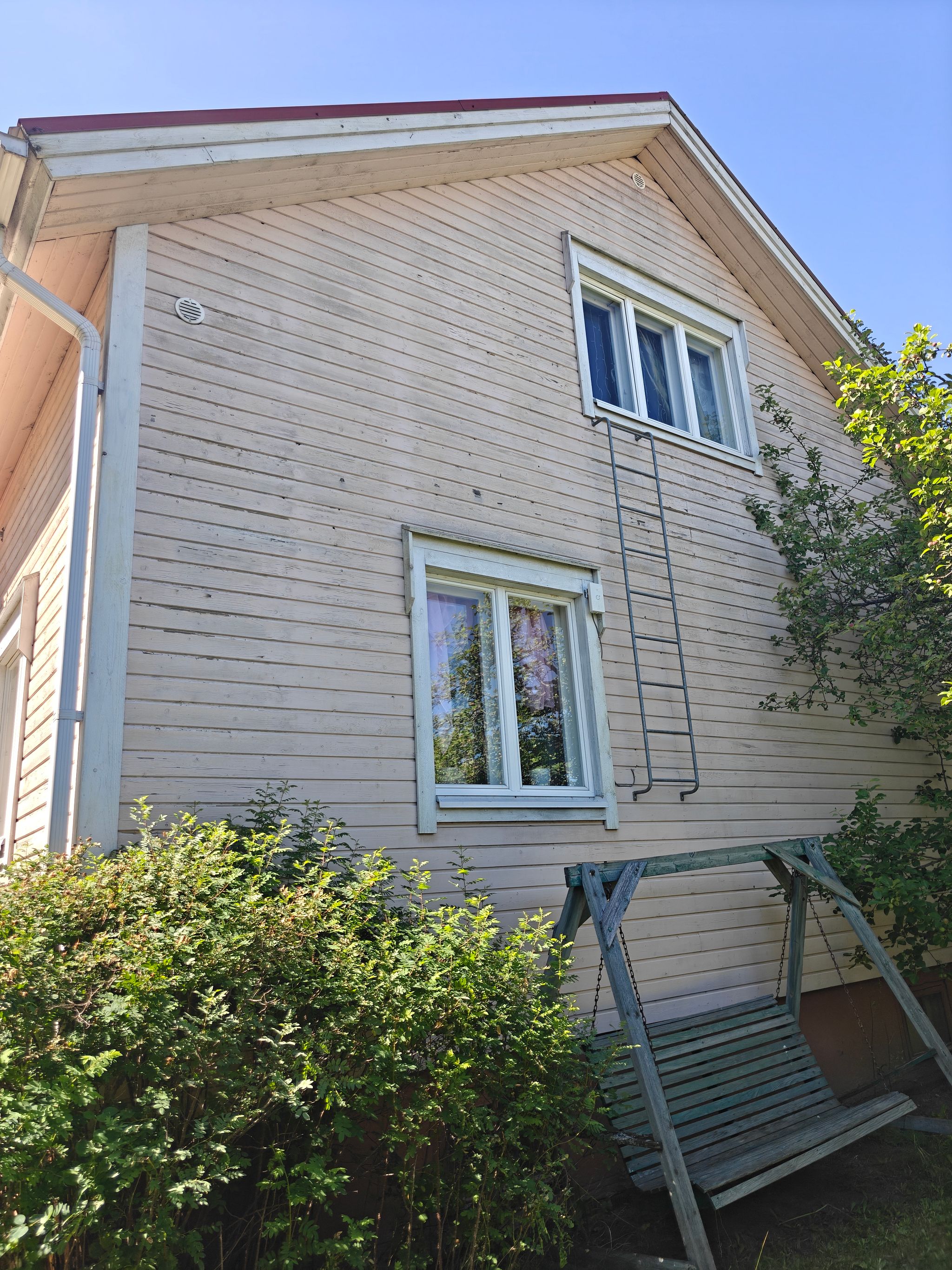 Image 10/49