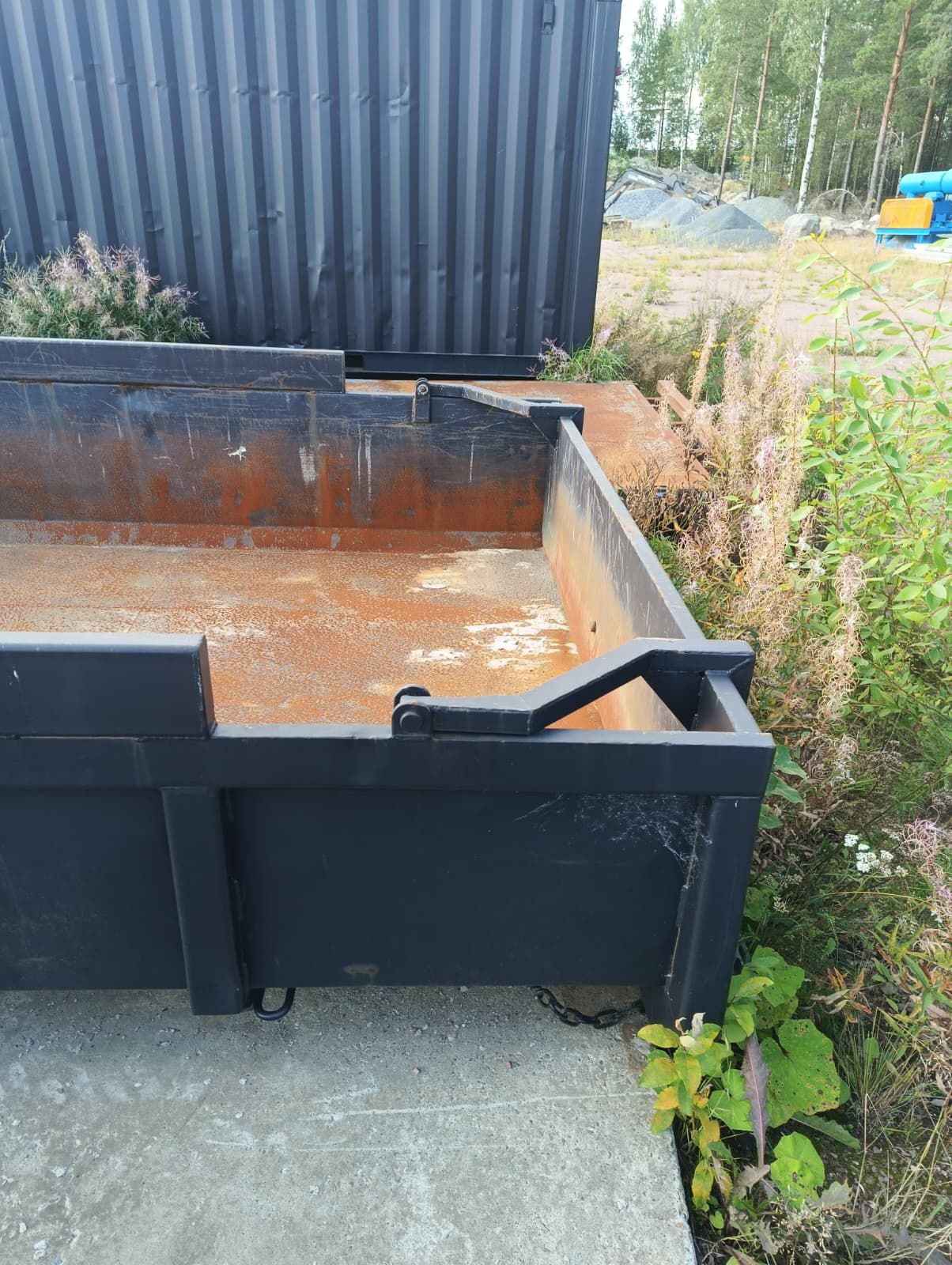 Image 6/7