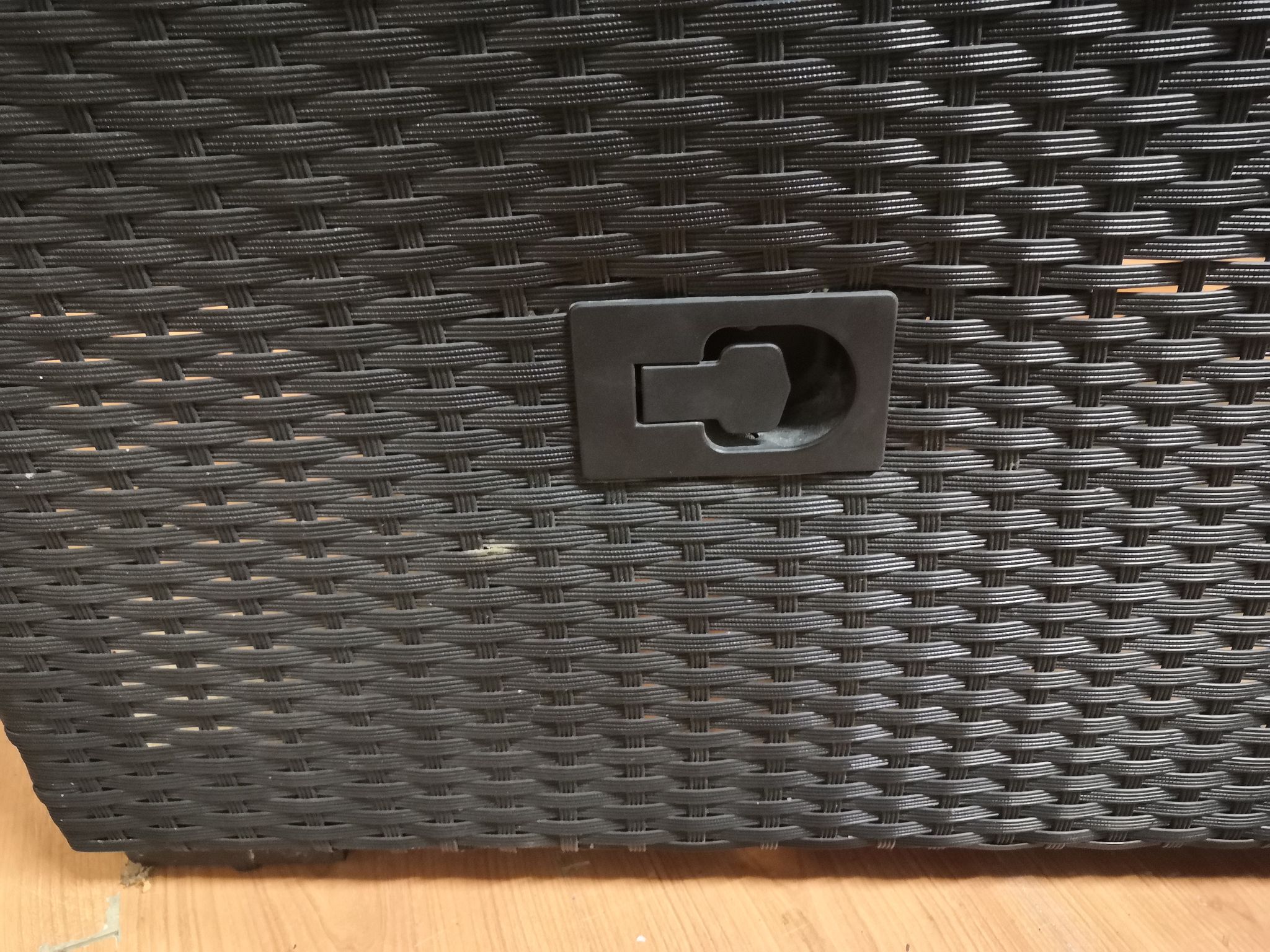Image 6/7