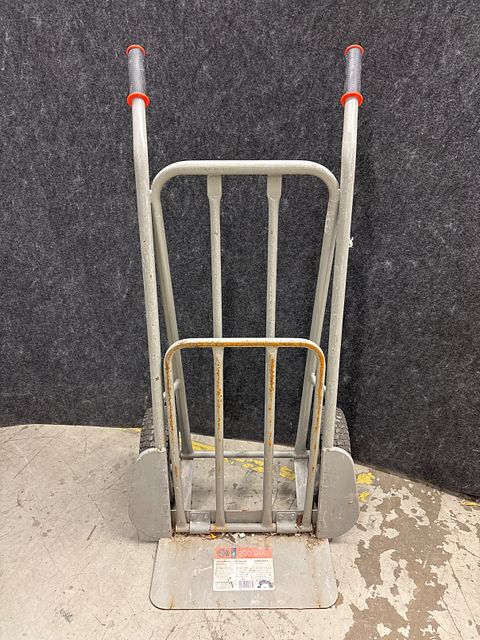 Image 10/26