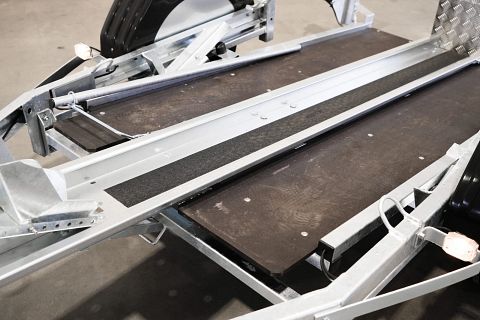 Image 4/10