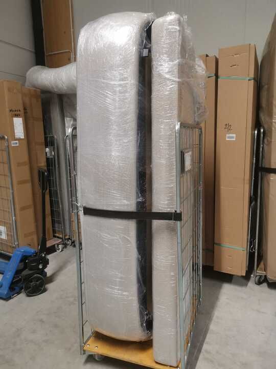 Image 6/7