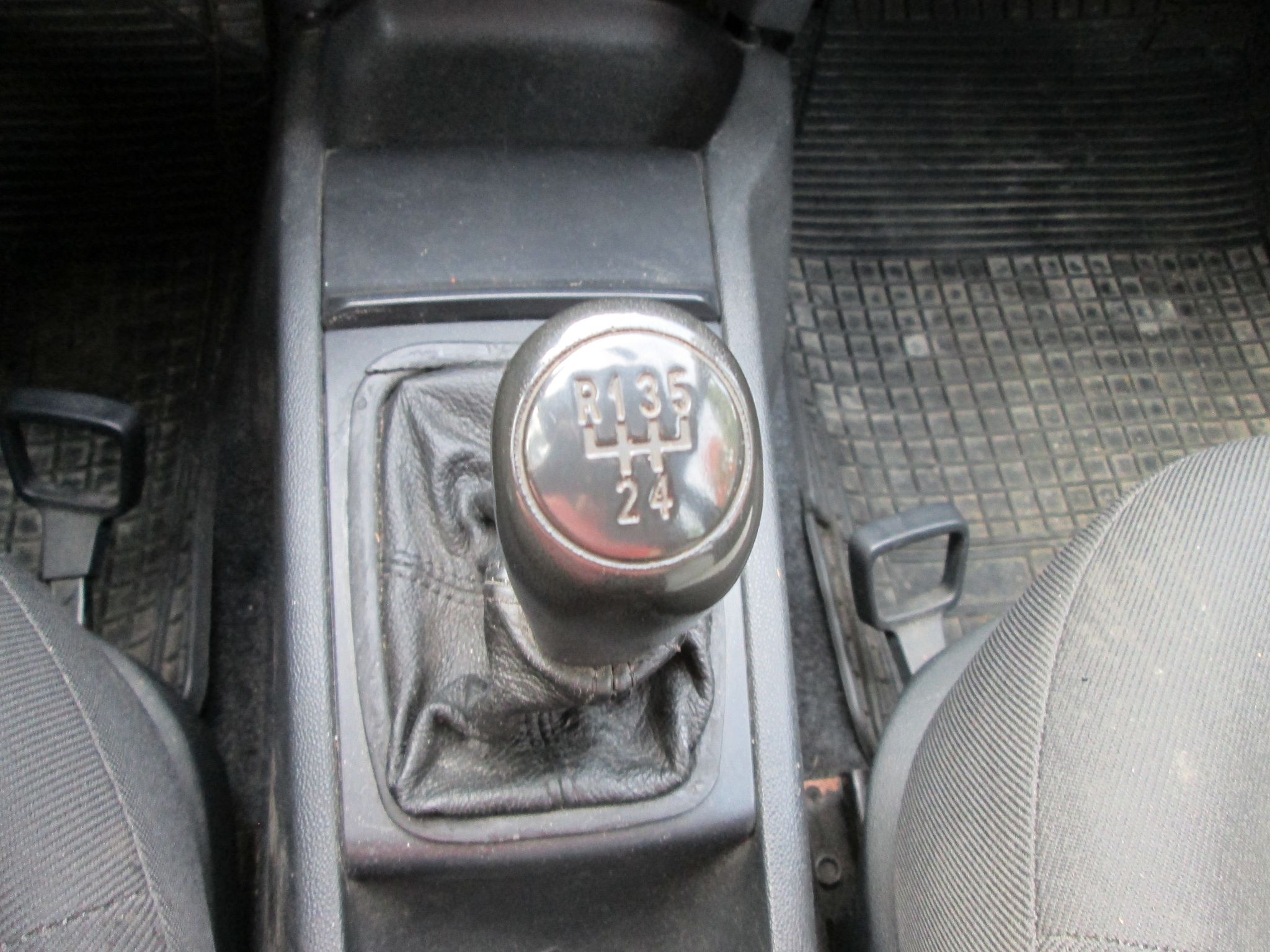 Image 12/22
