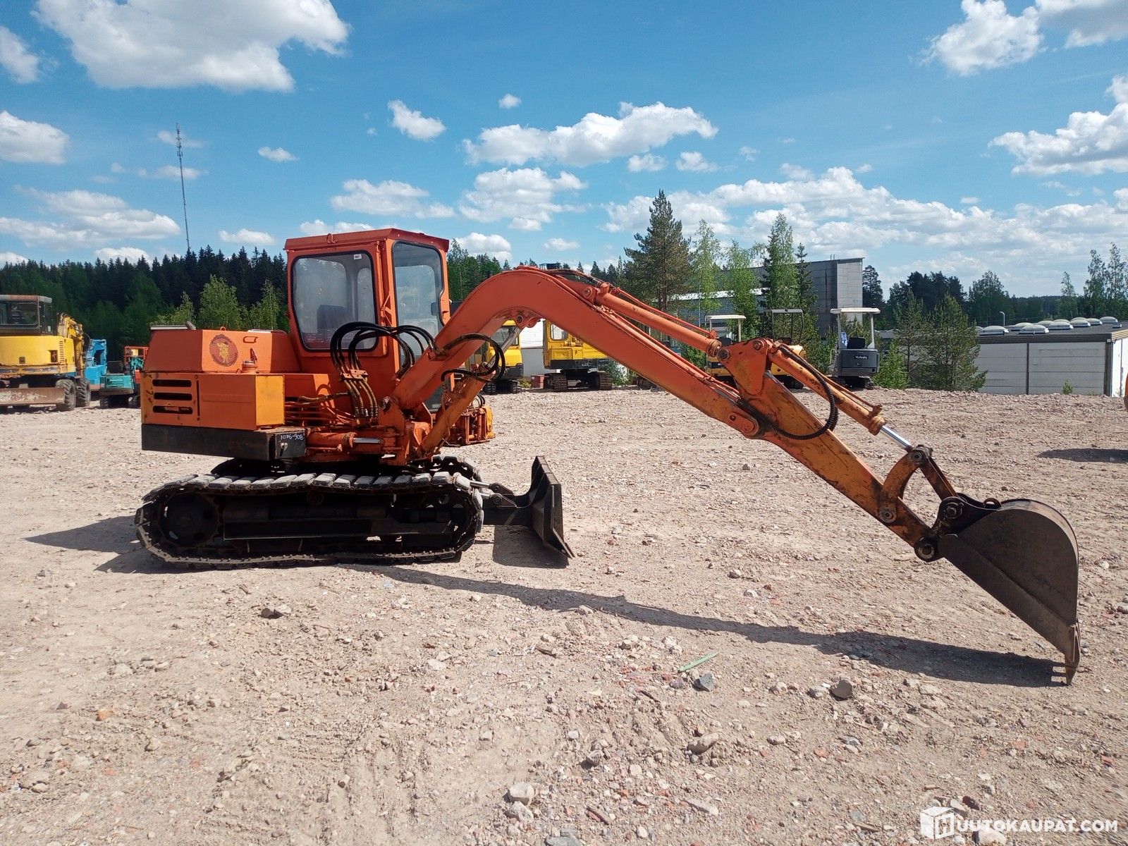 mitsubishi-ms04m-kaivinkone-hollola-huutokaupat