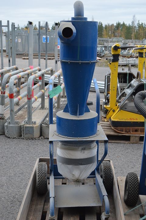 Image 2/25